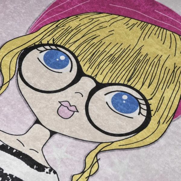 Prostokątny dywan dziecięcy Dziewczynka z kotkiem 322722 różowy