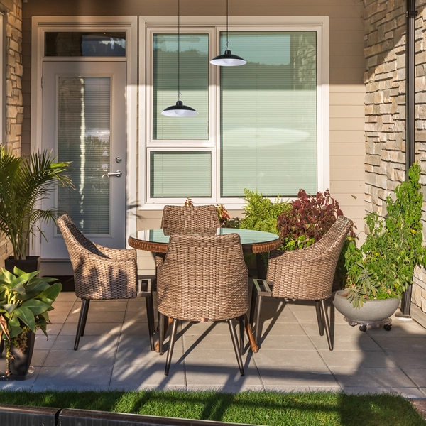 Zewnętrzny zwis z pilotem Saturn EKO9151 Ekolight LED 12W 4000K solar IP45 czarny