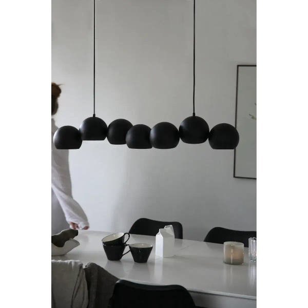 Wisząca lampa nad wyspę Cupolo 108860 metalowa kule molekuły czarna