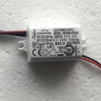 Zasilacz wewnętrzny do lamp ledowych 2700 1-2x3W 230V biały
