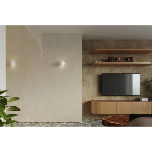 Biała lampa ścienna SL.1026 kulisty kinkiet do przedpokoju