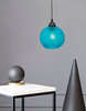 Niebieska lampa wisząca Buenos kula loft do jadalni