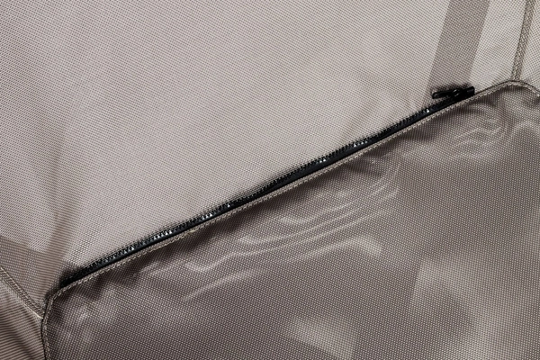 Fotel na stelażu ARNI HIGH XW-01.BLUE z podnóżkiem czarny