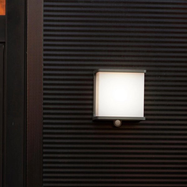 Elewacyjna lampa z czujnikiem DOBLO 6943701125 IP44 LED 12W 4000K szara