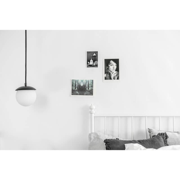 Łazienkowa lampa wisząca Kuul KLF122PS0 okrągła IP44 czarna biała