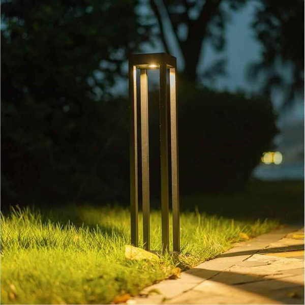 Zewnętrzna lampa stojąca QUBE-GLQ600WW 7W ogrodowa LED 7W 3000K IP65 czarna