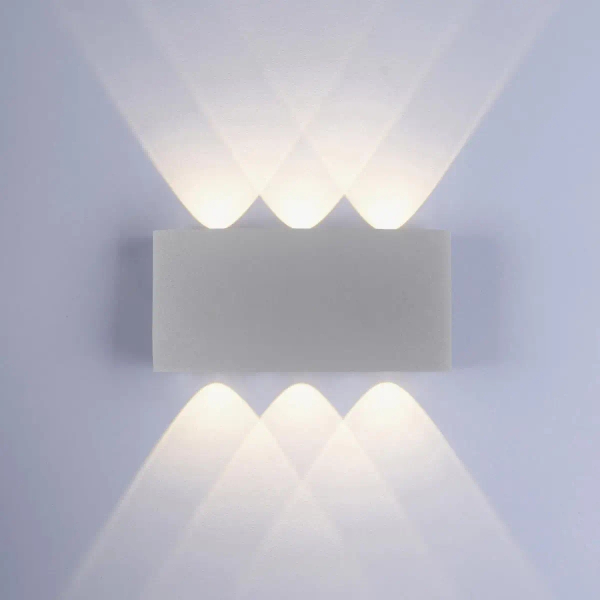 Metalowy kinkiet do ogrodu Carlo LED 4,8W 3000K lampa srebrna