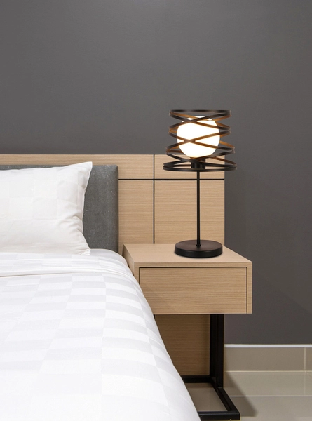 Stołowa lampa AKITA 50501059 metalowa szklana kula czarna biała