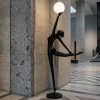 Podłogowa lampa czarna WOMAN BALLERINA 1xE27 kula biała designerska F9221