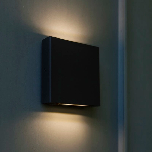 Zewnętrzna lampa na ścianę PILI 5102601125 LED 8,5W 4000K IP54 szara