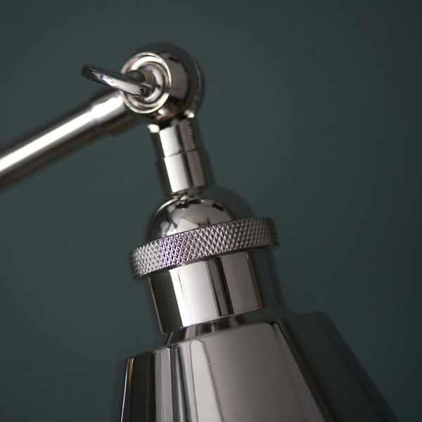 Stołowa lampa vintage L&-197836 Light& z regulacją stożek nikiel