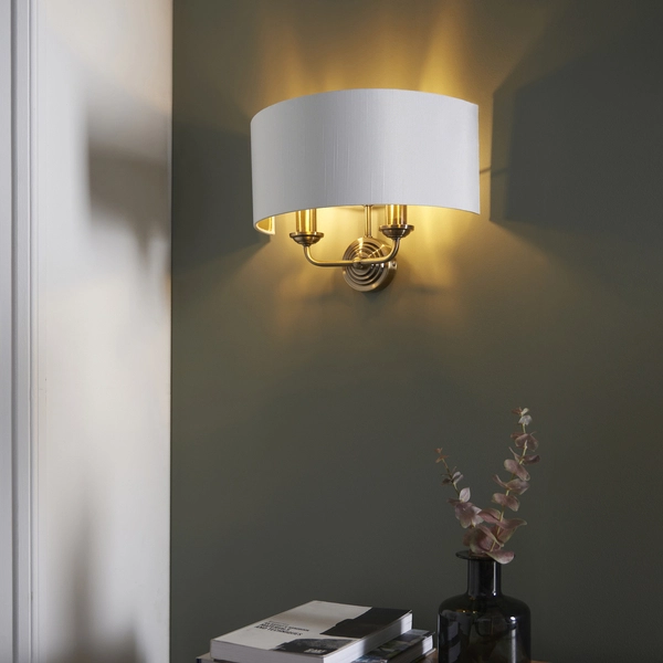 Lampa naścienna Highclere 98937 Endon rustykalna biała mosiądz