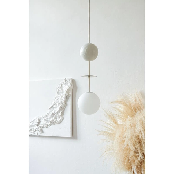 Kulista wisząca lampa do jadalni Oio OIA111P0 okrągła biała