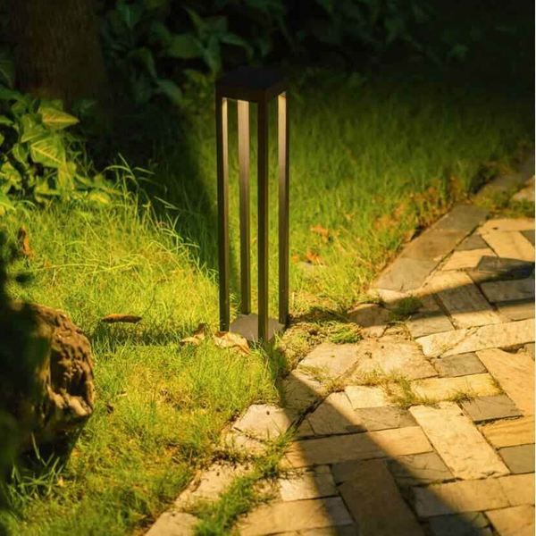 Zewnętrzna lampa stojąca QUBE-GLQ600WW 7W ogrodowa LED 7W 3000K IP65 czarna