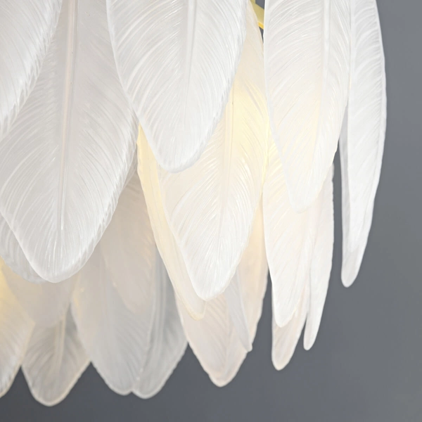 Wisząca lampa do salonu PIUMA ST-6289-8 Step listki mosiądz biały