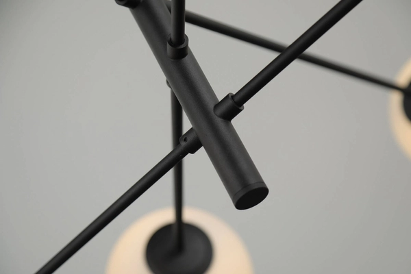 Wisząca lampa loftowa Oviedo do holu molekuły czarna biała