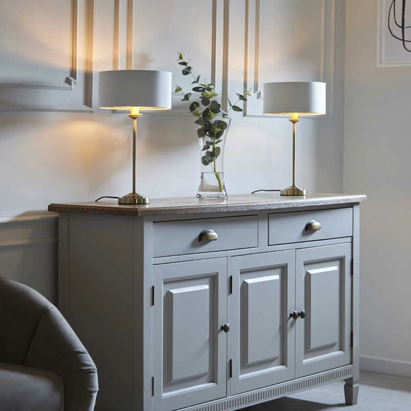 Nocna lampa stołowa Highclere 104054 Endon vintage mosiądz biały