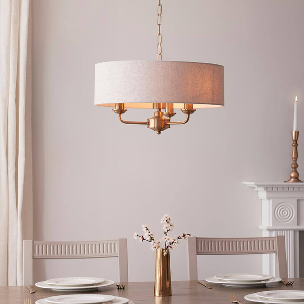Wisząca lampa na łańcuchu Highclere 110723 z abażurem beżowa mosiądz