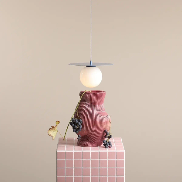 Szklana lampa wisząca Loop 1125G16_S Aldex kula ball biała niebieska