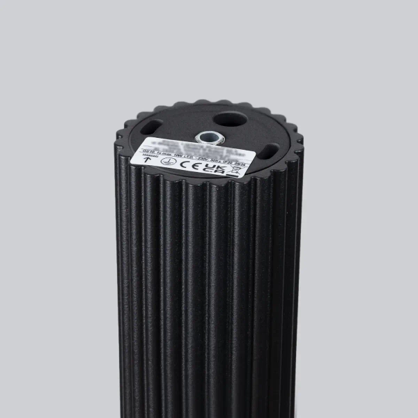 Sufitowa lampa podłużna KARBON SL.1568 tubka ryflowana czarna