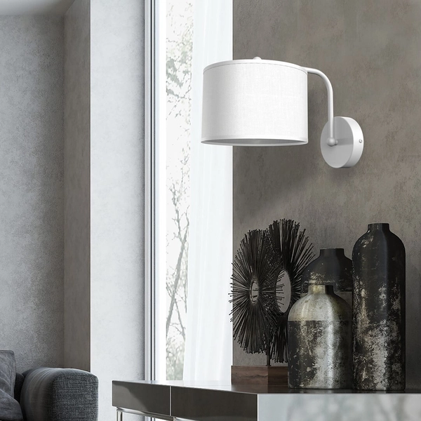 Ścienna lampa abażurowa Albion kinkiet do sypialni biały