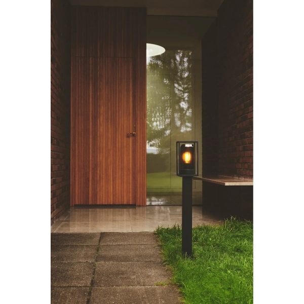Zewnętrzna lampa stojąca Griffin 2218158047 IP44 czarny przydymiony