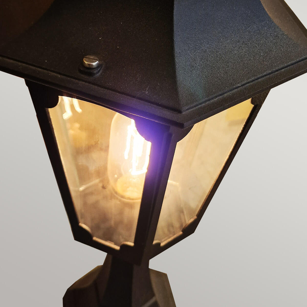 Lampa stojąca do ogrodu Chapel CP4-BLACK Elstead zewnętrzna czarna