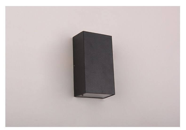 Ogrodowa lampa elewacyjna AGI KM2X3WW LED 6W 3000K IP65 czarna
