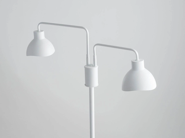 Stojąca lampa regulowana Holi podłogowa do sypialni biała