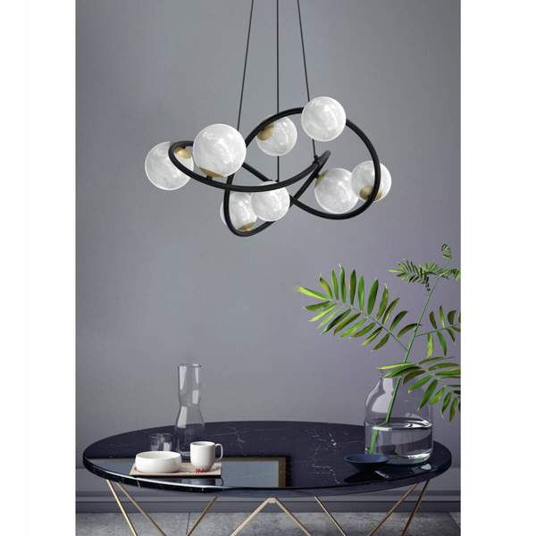 Zwisająca lampa Nisyro MD4922-8-EBGN Zumaline kule alabaster złota czarna