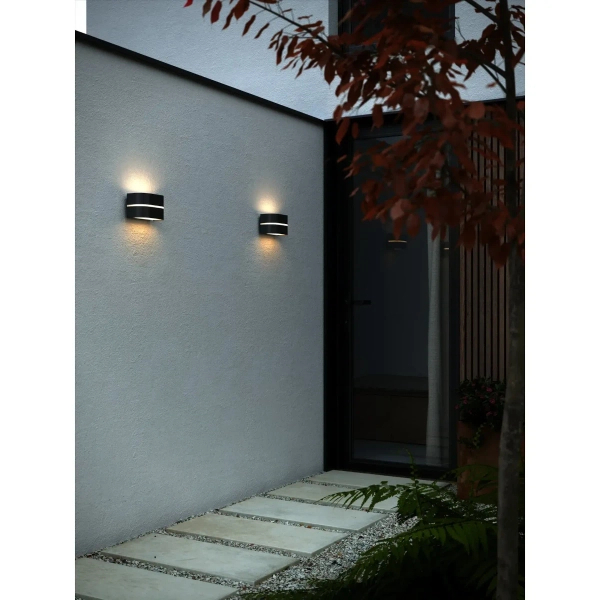 Półokrągła lampa ścienna Sibelis 2418311003 zewnętrzna IP44 czarna