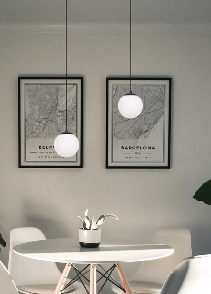 Lampa wisząca Savoy K-4921 szklana kula biała czarna