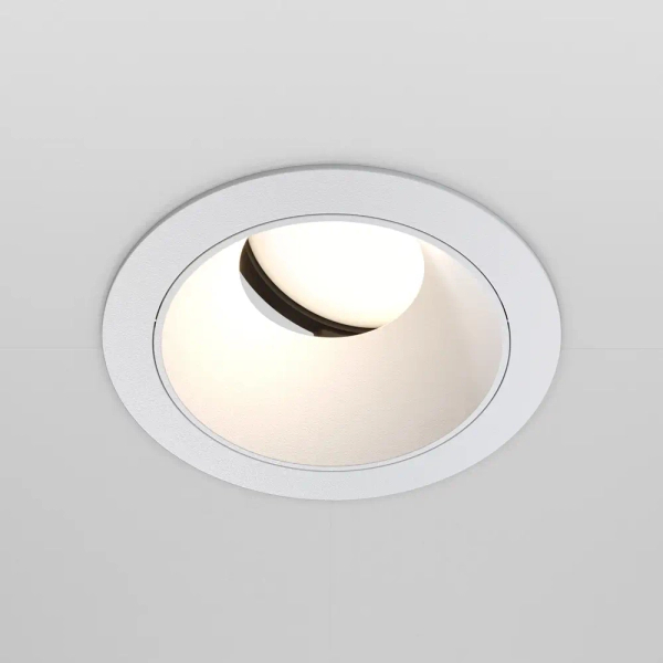 Wpuszczana lampa sufitowa okrągła białe oczko Share OUTLET