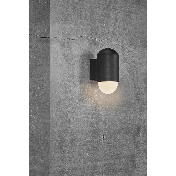 Zewnętrzna lampa na ścianę HEKA 2118211003 IP54 beżowy
