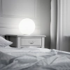 Okrągła stołowa lampka Mapa biała ze szkła 1xE27 42W kulista na stolik 000206