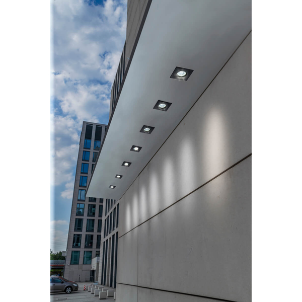 Kwadratowa lampa wpuszczana Ika AZ4231 IP65 na balkon szara