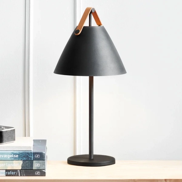 Klasyczna lampka stołowa Strap 46205003 Nordlux do salonu czarna