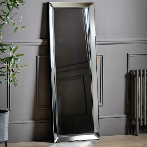 Podłużne lustro do sypialni Luna 5055999251990 szklane srebrne