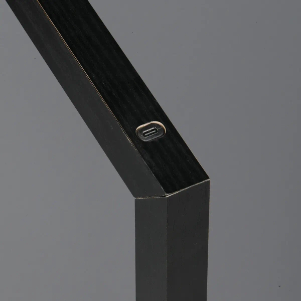 Stołowa lampka z drewna SKIP R55951132 LED 2W 3000K czarny