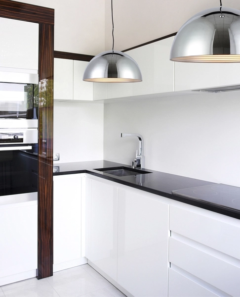 Chromowana lampa wisząca Modena do przedpokoju chrom