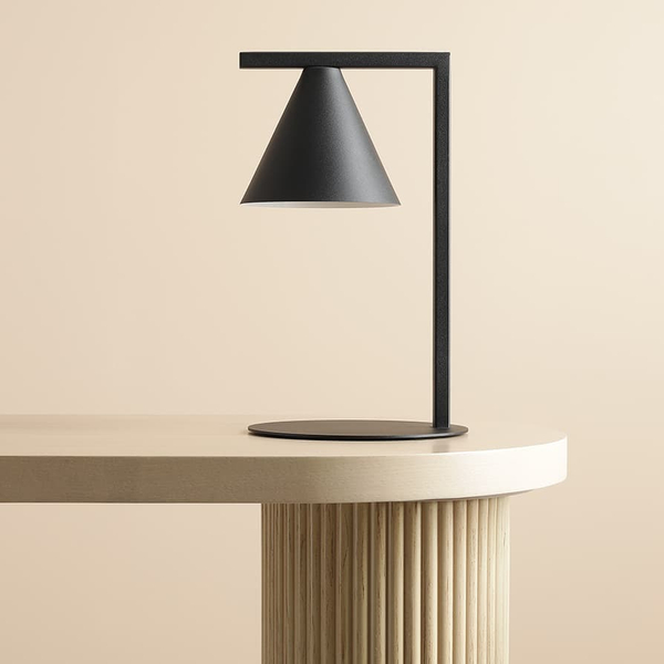 Biurkowa lampa z kloszem stożkowym Form 1108B1 Aldex metalowa czarna