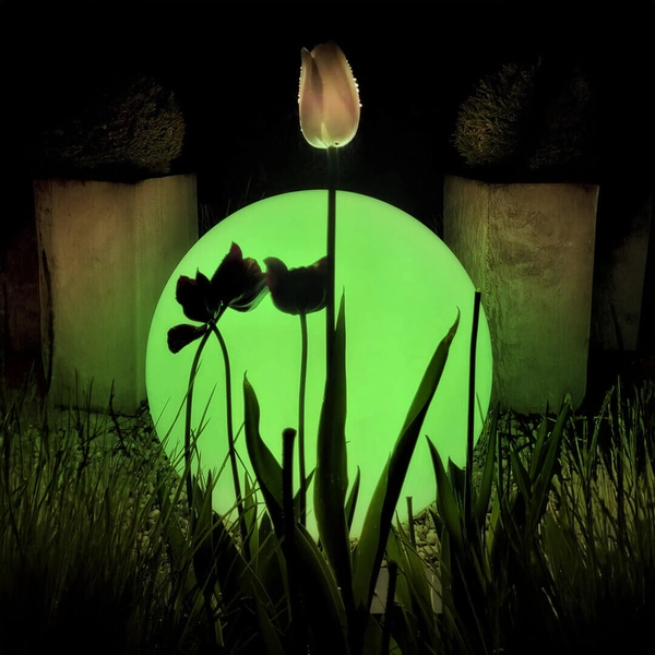 Stojąca lampa zewnętrzna Globo EKO1365 IP44 RGB kula biała