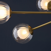 Zwisowa lampa molekuły L&-196690 Light& szklane kule sticks mosiądz