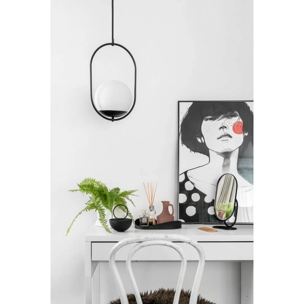 Modernistyczna lampa wisząca Koban KOB122P0 kulista czarna biała