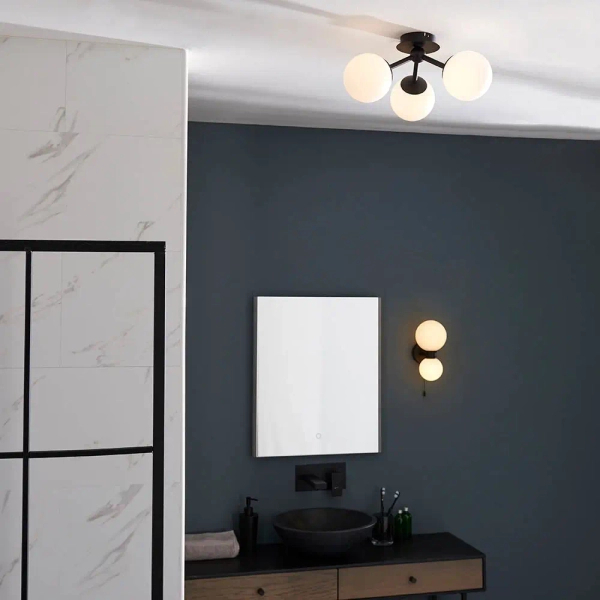Okrągła lampa sufitowa Pulsa 93489 szklane kule IP44 biały czarny
