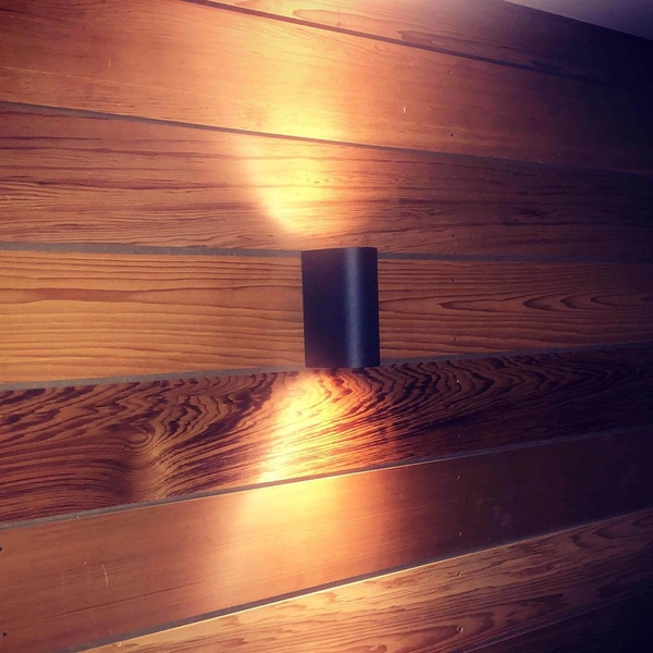 Ścienna tubka zewnętrzna ZORA 22861/10/30 Lucide IP44 podłużna czarna