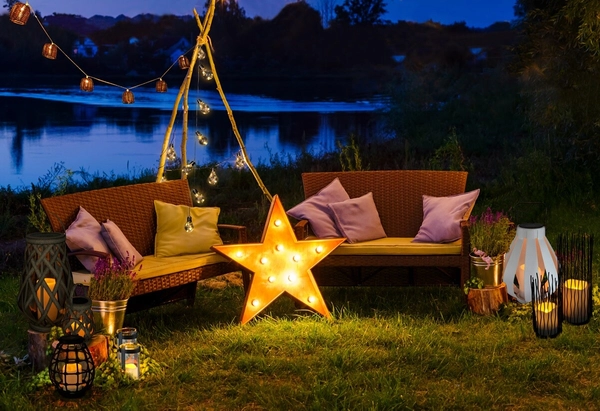 Zewnętrzna latarenka Nyborg XL 313294 candle na baterie czarna