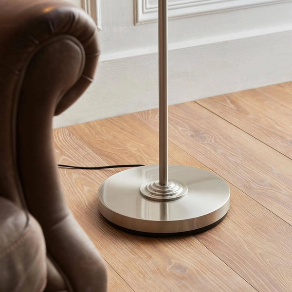 Abażurowa lampa stojąca Highclere 112232 tkaninowa brązowa chrom