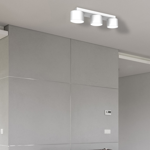 Skandynawska lampa nasufitowa Dixie do salonu biała