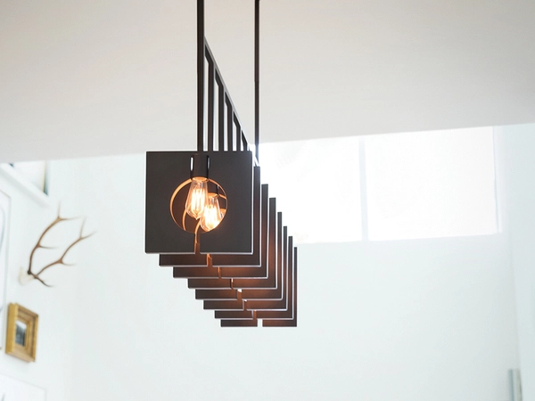 Industrialna wisząca lampa QN-LUDLOW8-GR podłużna grafitowa